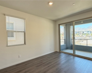 1513 Bat Hawk Street - Photo Thumbnail 18