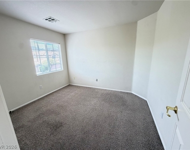 578 Poplar Leaf Street - Photo Thumbnail 16