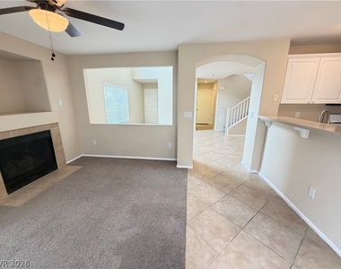 578 Poplar Leaf Street - Photo Thumbnail 9