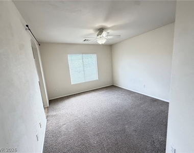 578 Poplar Leaf Street - Photo Thumbnail 20