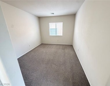 578 Poplar Leaf Street - Photo Thumbnail 19