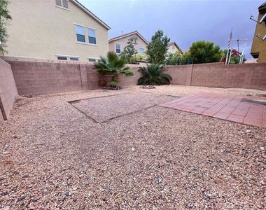 299 Trailing Putt Way - Photo Thumbnail 11
