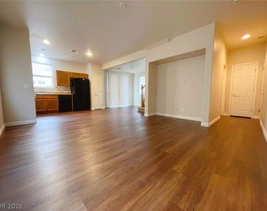 299 Trailing Putt Way - Photo Thumbnail 1