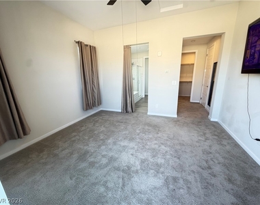 11277 Vision Peak Avenue - Photo Thumbnail 20