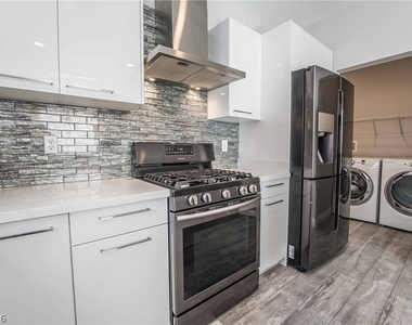2647 Good Fellows Street - Photo Thumbnail 7