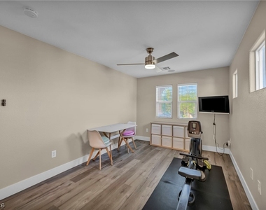 617 Apricot Rose Place - Photo Thumbnail 29