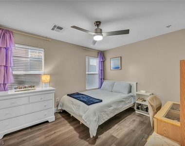 617 Apricot Rose Place - Photo Thumbnail 37