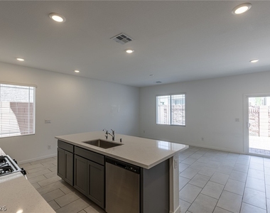 360 Great Ocean Avenue - Photo Thumbnail 19