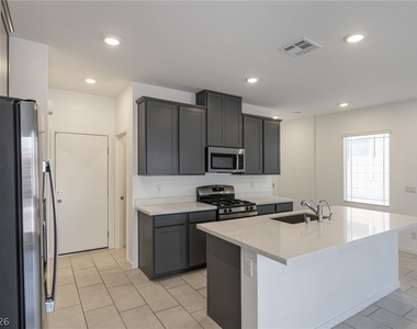 360 Great Ocean Avenue - Photo Thumbnail 16