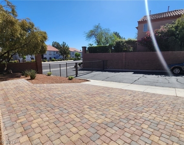 753 Maranello Street - Photo Thumbnail 25