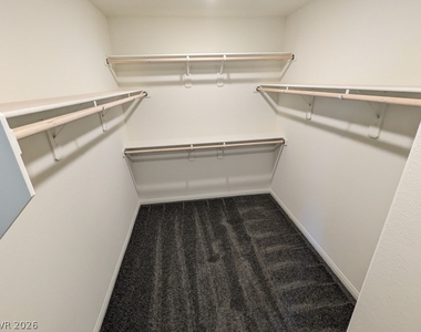7071 Alabaster Peak Street - Photo Thumbnail 18