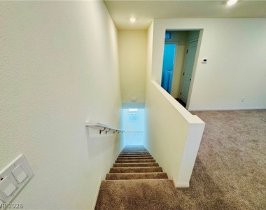 9249 Innot Avenue - Photo Thumbnail 10