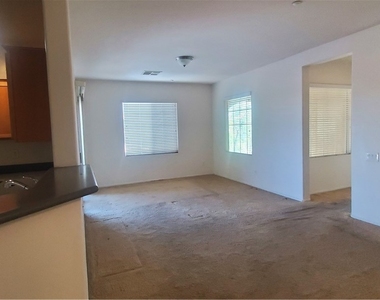 6868 Sky Pointe Drive - Photo Thumbnail 27