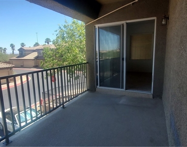 6868 Sky Pointe Drive - Photo Thumbnail 30