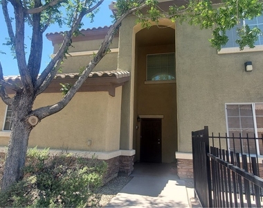 6868 Sky Pointe Drive - Photo Thumbnail 38