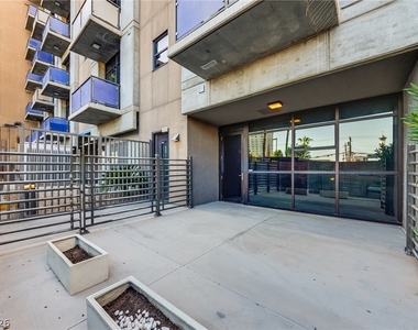353 E Bonneville Avenue - Photo Thumbnail 21