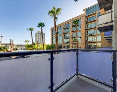 353 E Bonneville Avenue - Photo Thumbnail 23