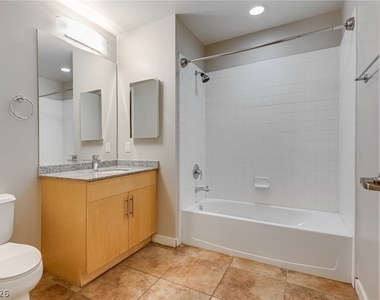 353 E Bonneville Avenue - Photo Thumbnail 13