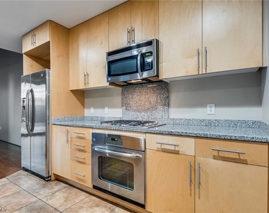 353 E Bonneville Avenue - Photo Thumbnail 9