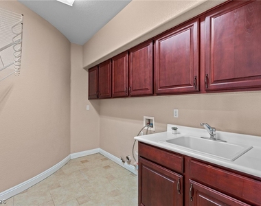 2982 Hammerwood Drive - Photo Thumbnail 32