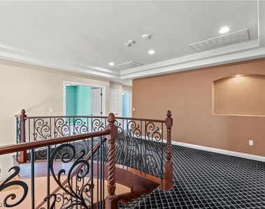 2982 Hammerwood Drive - Photo Thumbnail 33