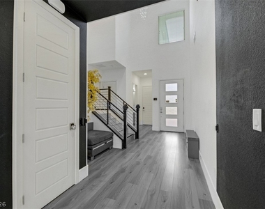 8117 Aster Meadow Way - Photo Thumbnail 6
