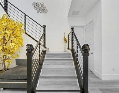8117 Aster Meadow Way - Photo Thumbnail 7