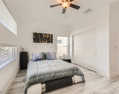 8117 Aster Meadow Way - Photo Thumbnail 35