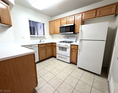 4555 E Sahara Avenue - Photo Thumbnail 4