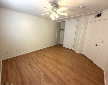 4555 E Sahara Avenue - Photo Thumbnail 7