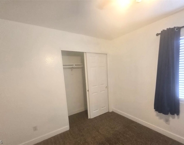 977 Cardelina Lane - Photo Thumbnail 8