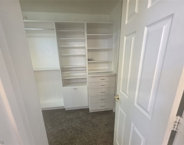 977 Cardelina Lane - Photo Thumbnail 19