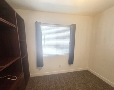 977 Cardelina Lane - Photo Thumbnail 12