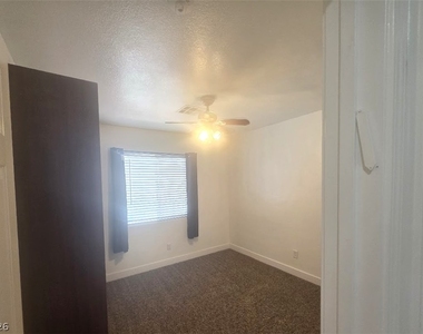 977 Cardelina Lane - Photo Thumbnail 11