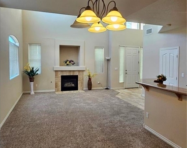 9116 Hampstead Avenue - Photo Thumbnail 7