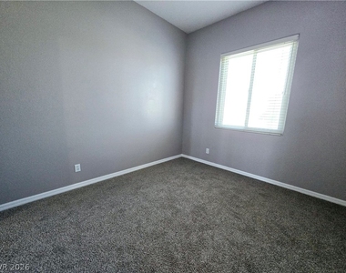 3759 Funston Way - Photo Thumbnail 2