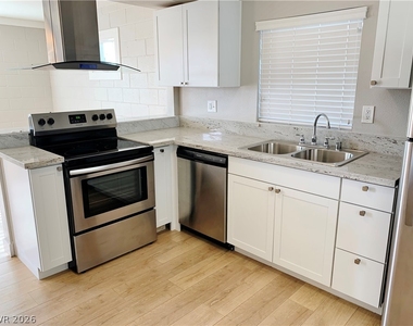 316 11 Street - Photo Thumbnail 4