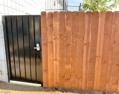 316 11 Street - Photo Thumbnail 9