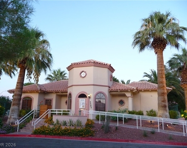 7605 Rolling View Drive - Photo Thumbnail 38
