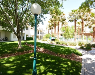 7605 Rolling View Drive - Photo Thumbnail 33
