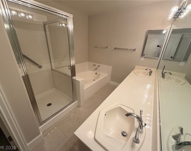 7605 Rolling View Drive - Photo Thumbnail 17