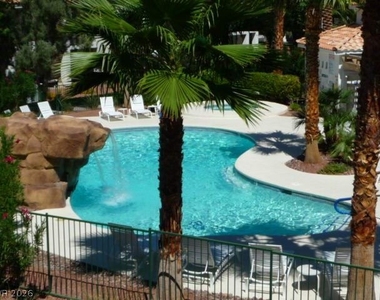7605 Rolling View Drive - Photo Thumbnail 34