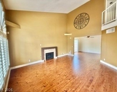 7744 Almeria Avenue - Photo Thumbnail 4