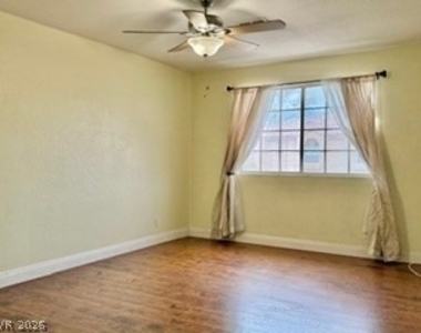 7744 Almeria Avenue - Photo Thumbnail 17