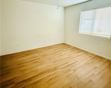 2021 E Ambush Street - Photo Thumbnail 6