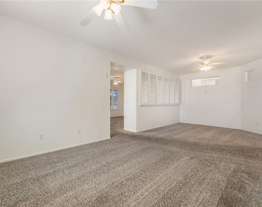 499 Elm Hollow Court - Photo Thumbnail 8