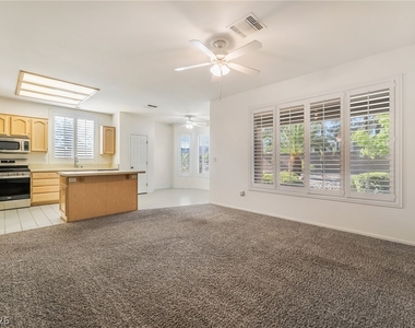 499 Elm Hollow Court - Photo Thumbnail 11