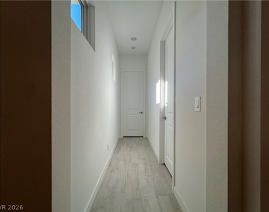 116 Ibiza Lake Drive - Photo Thumbnail 10
