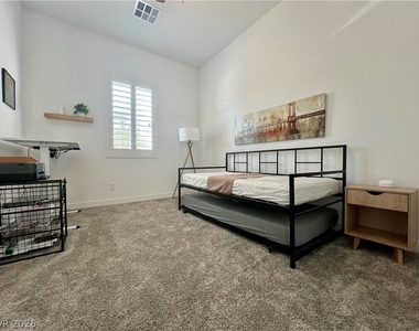 116 Ibiza Lake Drive - Photo Thumbnail 9