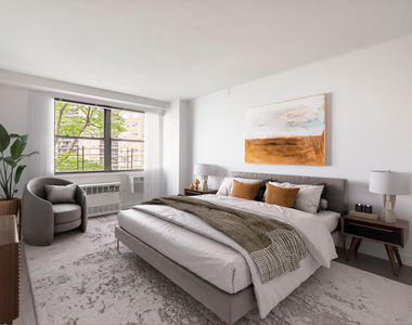 104-40 Queens Boulevard - Photo Thumbnail 2